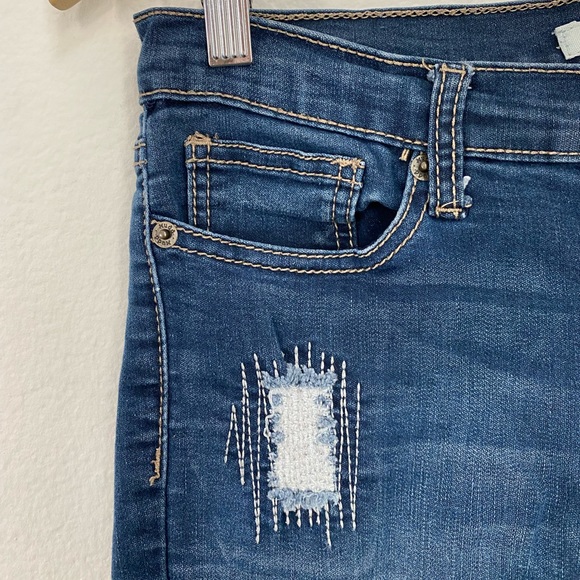 Mudd • Skinny Distressed Dark Blue Stretch Jeans - Picture 4 of 13